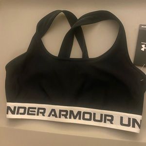 New with tags Under Armour sports brand size large